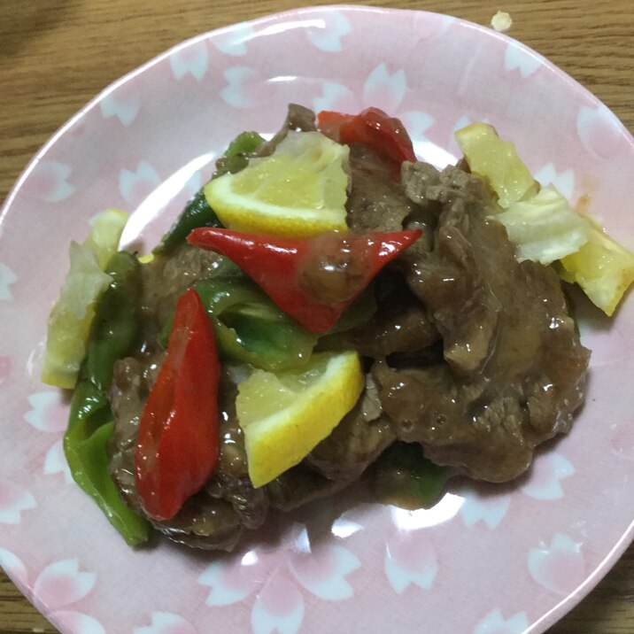 牛肉と万願寺唐辛子の炒め物 レモン風味